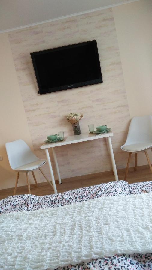 River Side Apartman Калоча Екстериор снимка